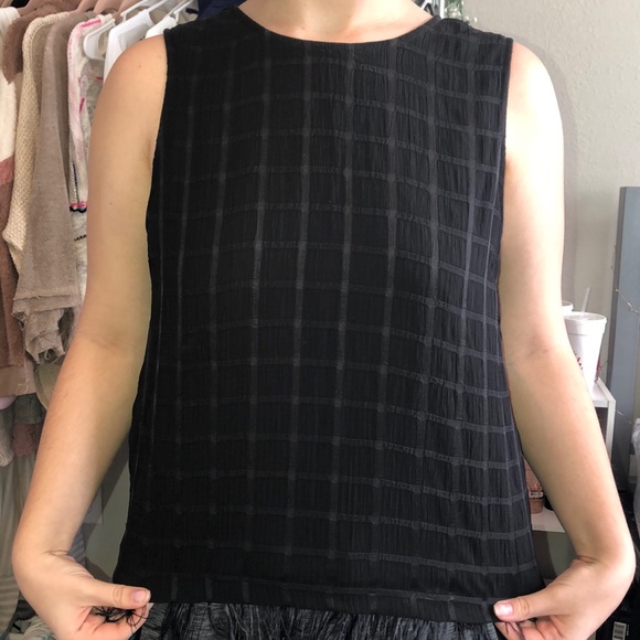 Endless Rose black feather tank top - Picture 6 of 7